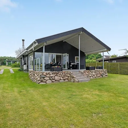 Feriehus Loi - 200m From The Sea By Interhome Faaborg