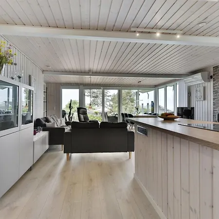 Loi - 200m From The Sea By Interhome *